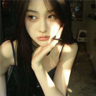 等爱的女神海报